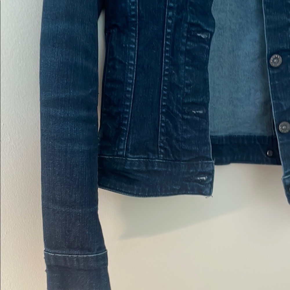 Classic Denim Jacket - Picture 6 of 7